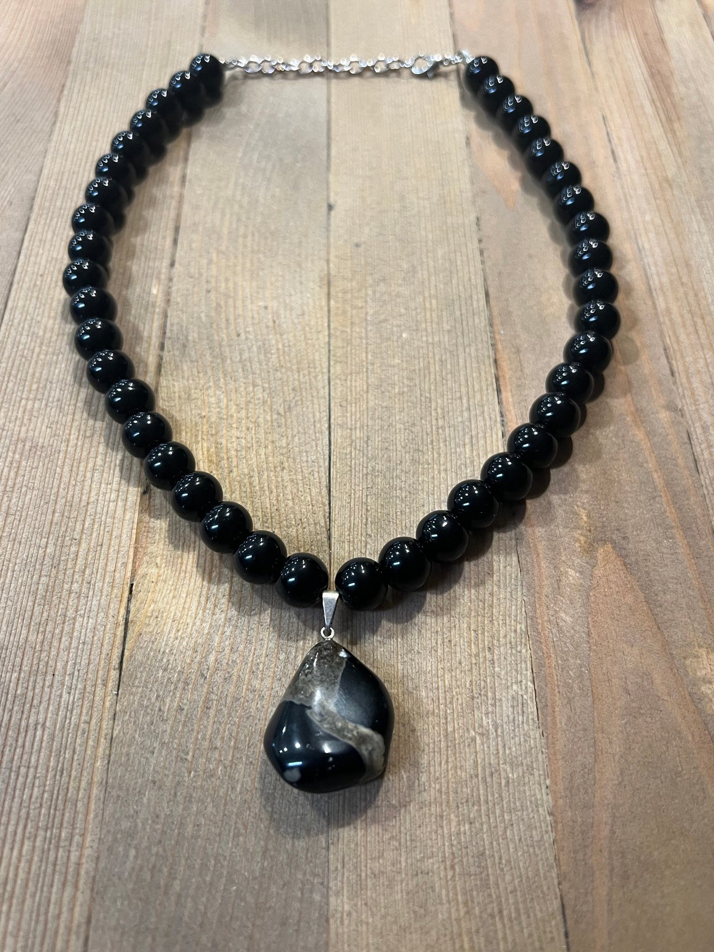 Black Onyx 10mm Beads Chocker Necklace with Pendant.